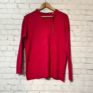 NWT Tahari Hooded Ribbed Soft Drop Sleeve Sweater Top Size Medium V-Neck